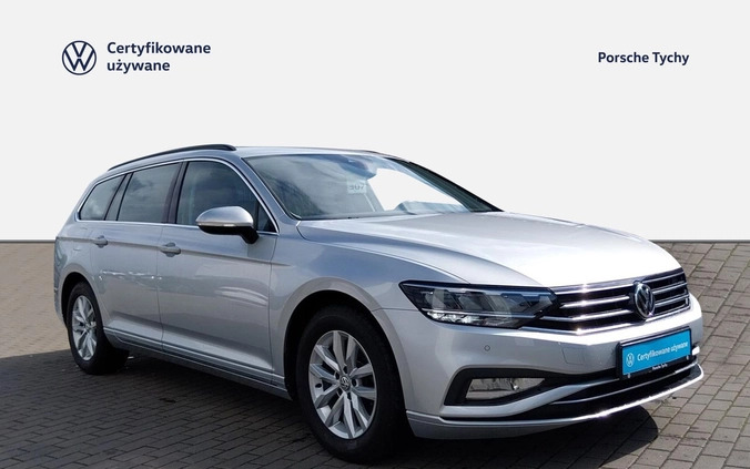 Volkswagen Passat cena 89900 przebieg: 102901, rok produkcji 2020 z Szczytno małe 497